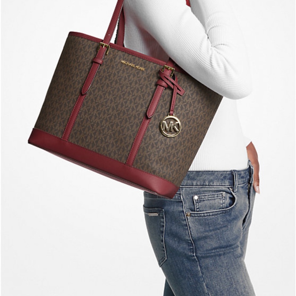 MICHAEL KORS LOGO SHOULDER
TOTE DARK CHERRY COLOR 14.75"W X
10"H × 5.5"D - Picture 3 of 16